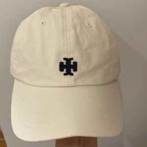 Tory Burch baseball cap